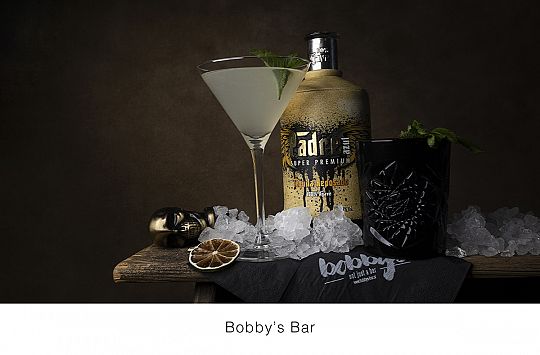 Web_Bobby's Bar.jpg